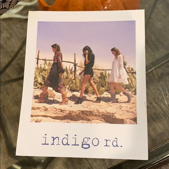 Shoes - Picture 10 of 11